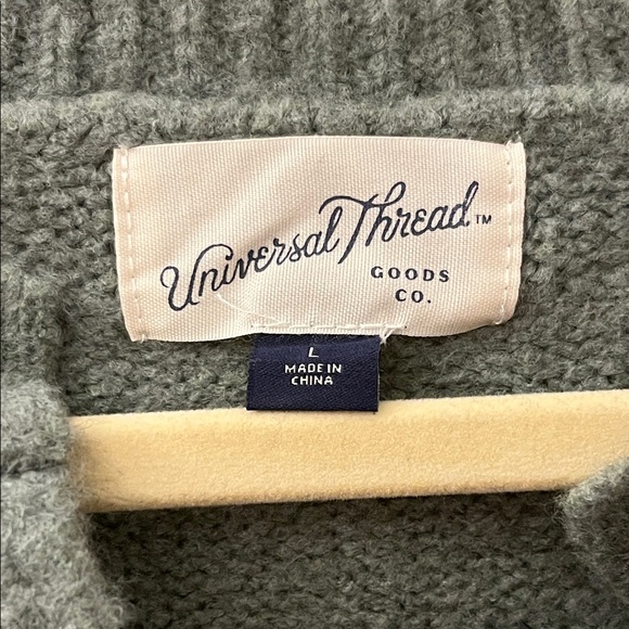 Universal Thread Short Sleeve Knit Cardigan in sage green - Picture 2 of 4